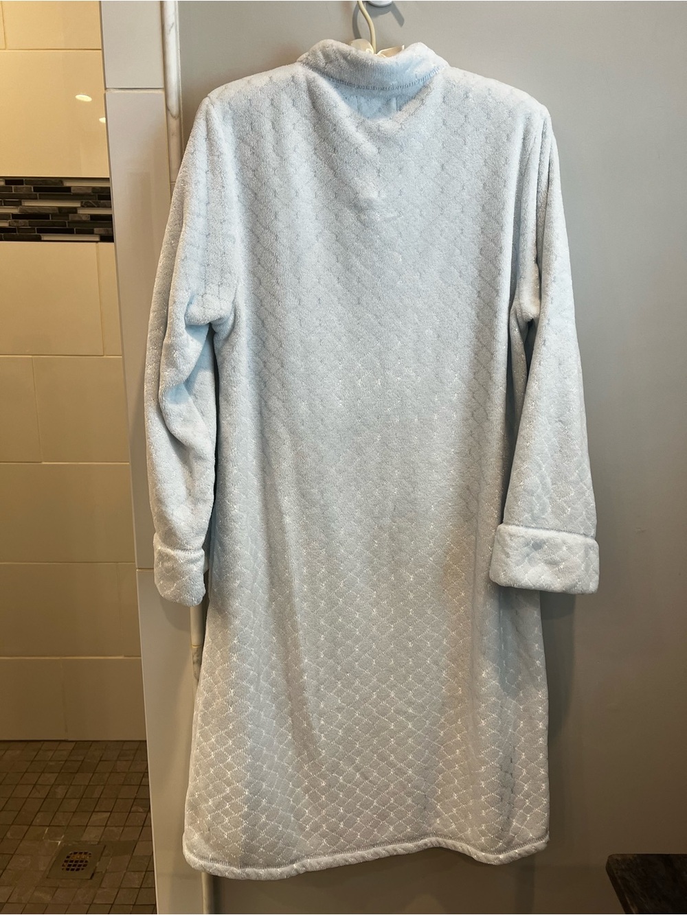 Miss Elaine Zip Robe - Picture 7 of 7